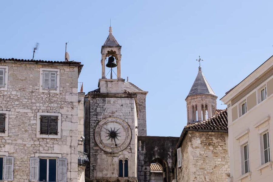 Split: Private Walking Tour for Families with kids (5-17y) - Who will get the most from this experience