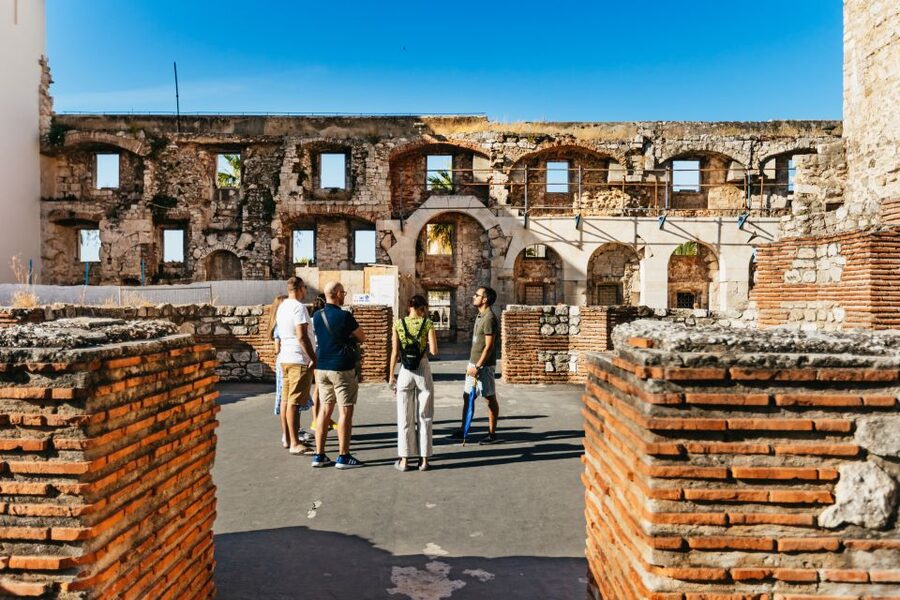 Split: Private Walking Tour with Diocletian's Palace - Going below street level in Diocletian’s Cellars