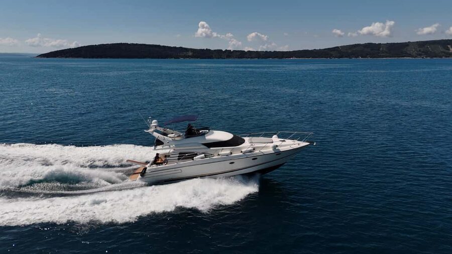 Split: Private Yacht Day Trip - The yacht’s comfort and onboard atmosphere