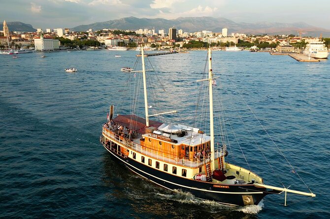 Split:Sunset Cruise with Live Music - Setting Sail From Split’s Riva