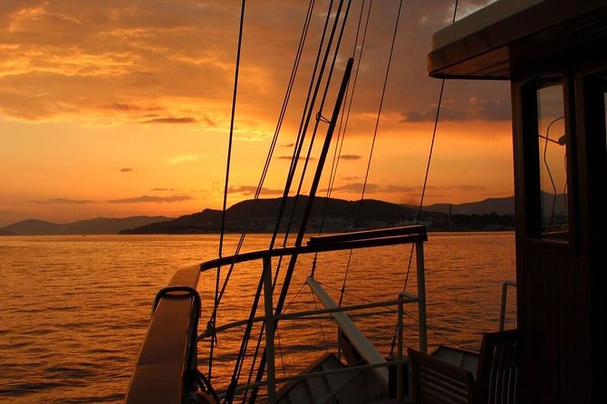Split:Sunset Cruise with Live Music - Upper Deck or Lower Deck?