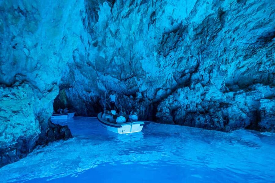 Split/Trogir: Blue Cave, Mamma Mia, Hvar and 5 Island Tour - Who should book this Dalmatian boat tour?