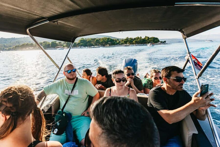 Split/Trogir: Blue lagoon and 3 islands speedboat tour - Trogir: a compact old town with real character