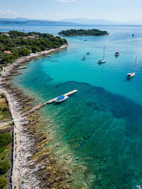 Split/Trogir: Half-Day(5 hours) 3-Island Speedboat Adventure - Maslinica on Šolta: a harbor village with time to wander