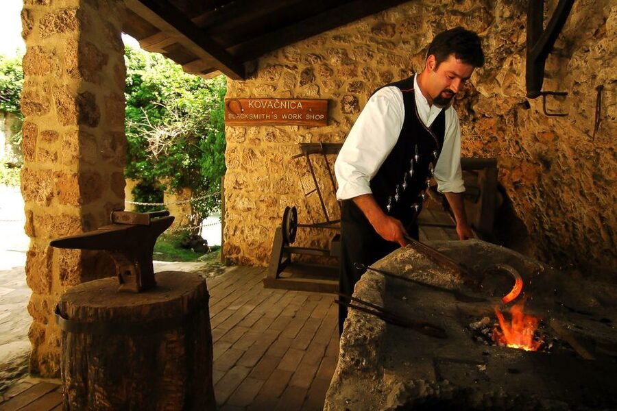 Split & Trogir: Krka Waterfalls & Swimming in Primošten - Primošten: old stone lanes, swimming, and vineyard views