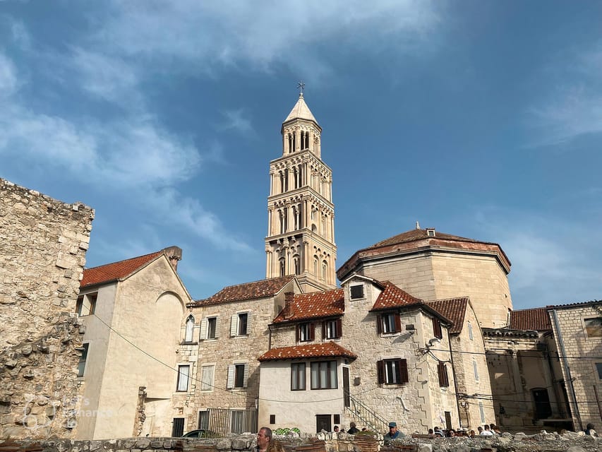 Split Walking Tour with History Professor - Prokurative and Fruit Square