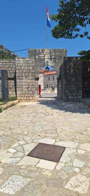 Ston: Private White Gold Tour With a Wall Climb - Starting at the parking area