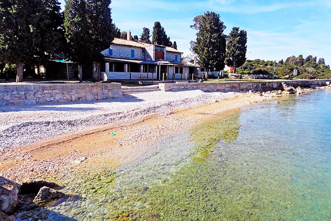 Stop on Island & National Park Day Cruise with Lunch Drinks - Who will enjoy this cruise most
