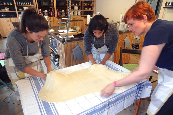 Štrukli cooking class with Dolac Market Tour - Key details at a glance