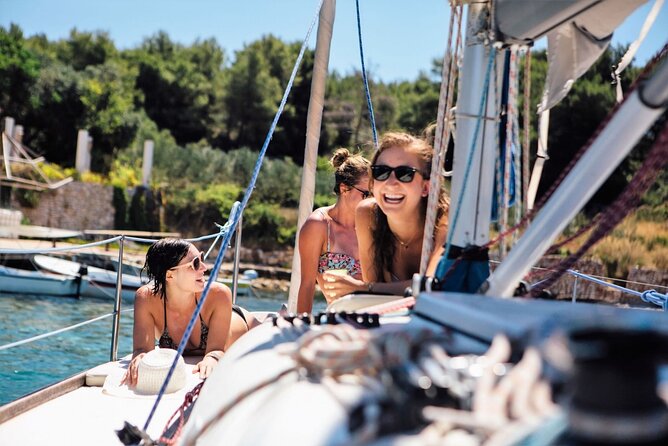 Sunset Sailing Tour on the Pakleni Islands - Key points to know before you book
