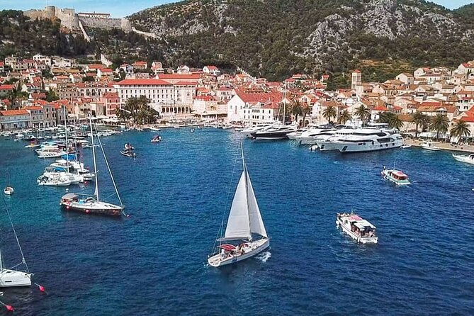 Sunset Sailing Tour on the Pakleni Islands - Group size, comfort, and who will enjoy it