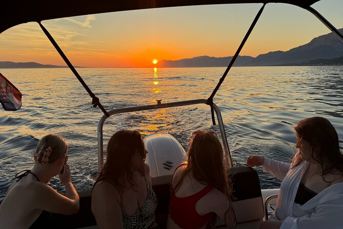 Sunset Speedboat Tour in Makarska with swim stop on island Brač - Returning to Makarska at sunset