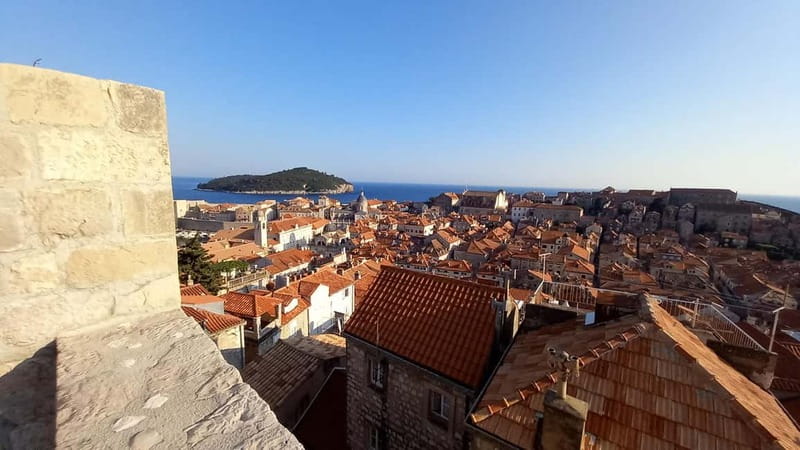 Sunset Wall Walk: 75-Minute Guided Tour & Free Exploration - How much time should you allow?