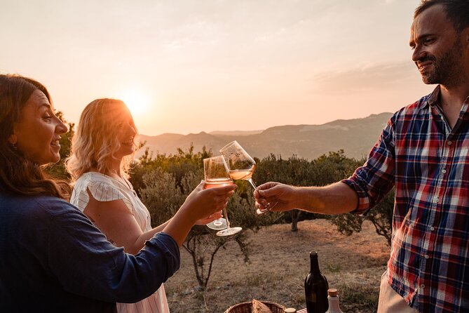Sunset wine tasting in vineyard - What the $96.55 price includes