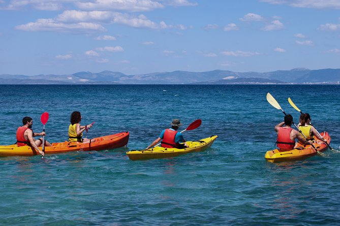 Supetar-Postira kayaking - The Splitska stop gives the route a local voice