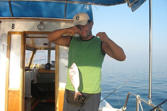 Taxi boat Kormat - What the boat provides during five hours