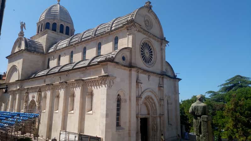 The beauty of the Middle Ages-Šibenik - Starting beside the water and St. Michael’s Fortress