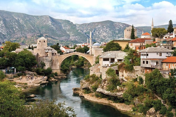 Traces of Orient in Mostar from Dubrovnik - When Kravice Falls or Međugorje replaces the planned route