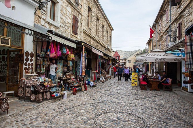 Traces of Orient in Mostar from Dubrovnik - The minivan, pickup, and a demanding 10-hour schedule