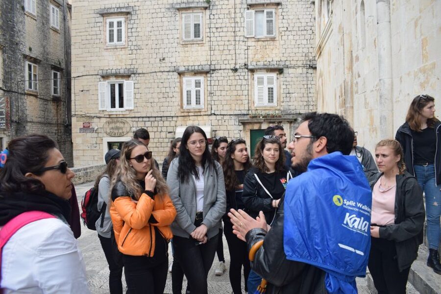 Trogir: Old Town Guided Walking Tour - Who should book this Trogir walk?