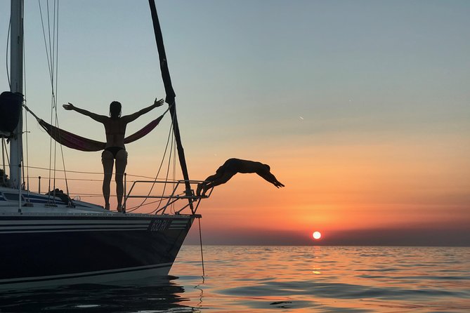 Unique Sailing Experience - The anchoring stop: swim, snorkel, or slow down