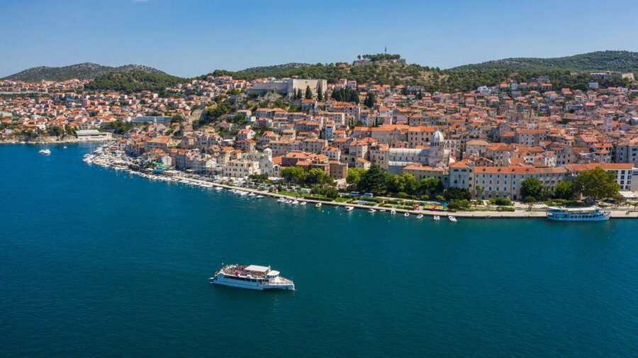 Vodice: Krka Waterfalls National Park Boat Tour - A seafood breakfast on the way to Krka