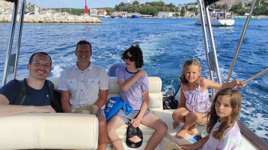 Vrsar: Dolphin-Watching Sunset Adventure with Speedboat - Weather can change the plan