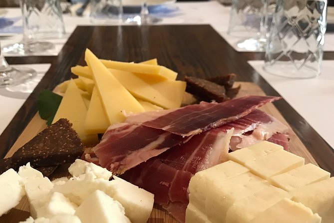 Wine Lovers tour from Hvar - Dinko makes the route more than a transfer