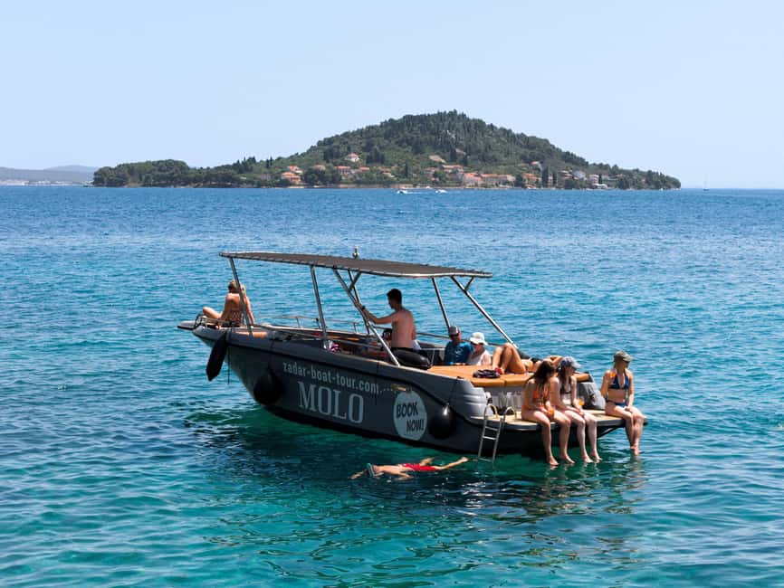 Zadar: 3 Islands Luxury Boat Tour with Aperol Spritz - Ošljak: a quiet first swim near Zadar