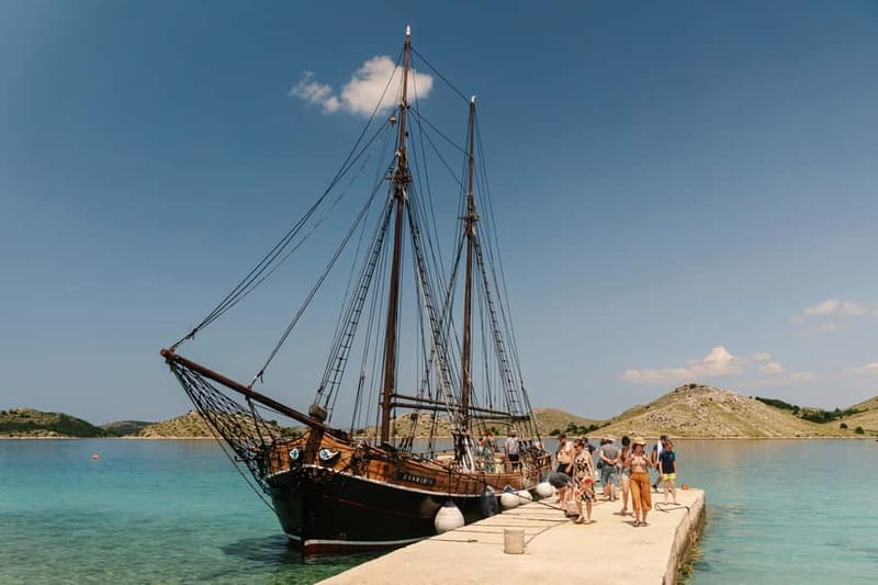 Zadar: Boat Tour with Unlimited Wine & 3 Stops - The weather-dependent bay is the real swimming highlight
