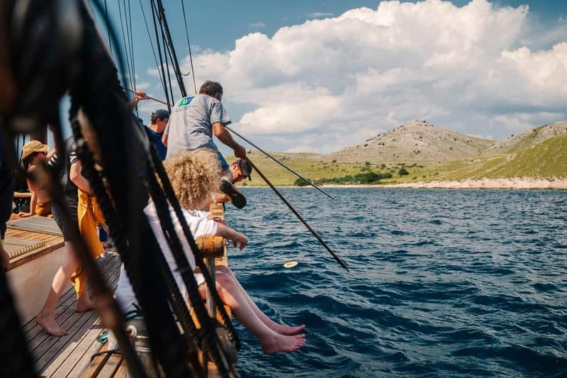 Zadar: Boat Tour with Unlimited Wine & 3 Stops - Kukljica gives you the first taste of island life