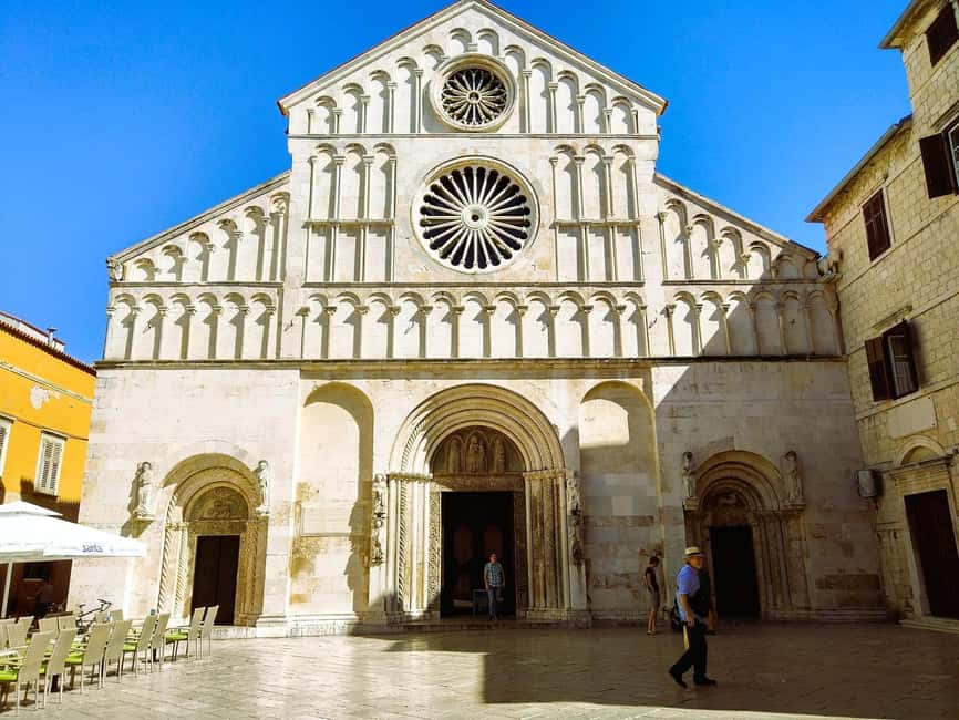 Zadar City Tour 120min Walk - Medieval squares, Renaissance wells, and Venetian defenses