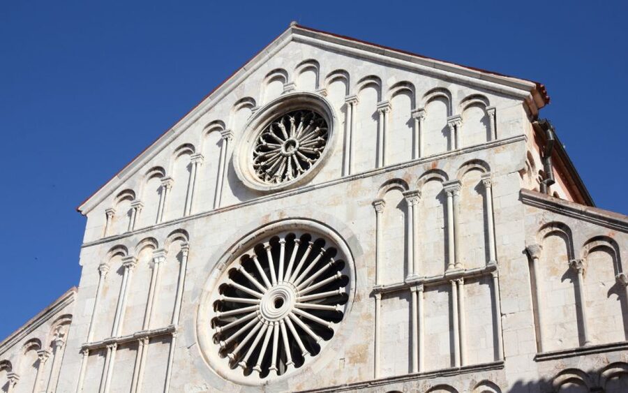 Zadar: Guided Old Town History Walking Tour - Kalelarga and the feel of modern Zadar