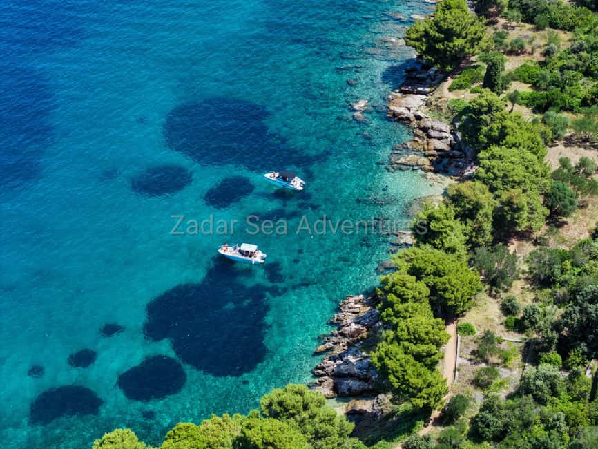 Zadar: Island Hopping Speedboat Adventure with Aperol Spritz - Leaving Zadar beside the Old Town bridge