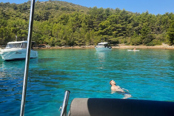 Zadar: Island Luxury Speedboat Tour with Snorkeling - Preko: your hour for food and wandering