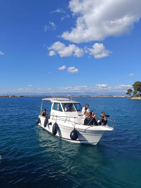 Zadar: Islands & Lagoons Tour with Drinks and ECO fruits... - Galovac and the final chance to swim