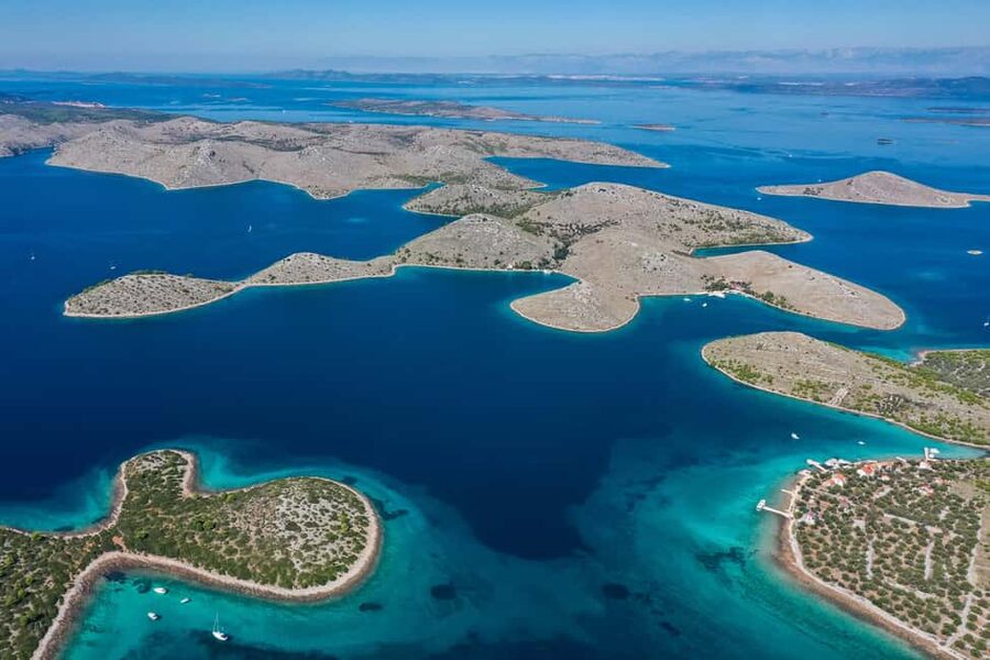 Zadar: Kornati and Telašćica Cruise with Ticket Included - Levrnaka Island: swim or climb
