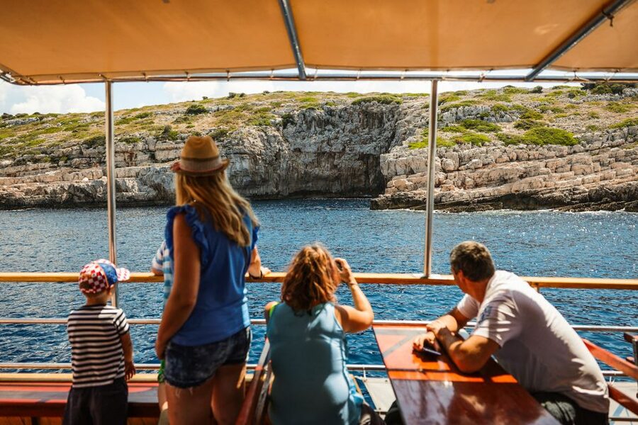 Zadar: Kornati and Telašćica Full-Day Boat Trip with Lunch - Telašćica Bay and the cliffs of Dugi Otok
