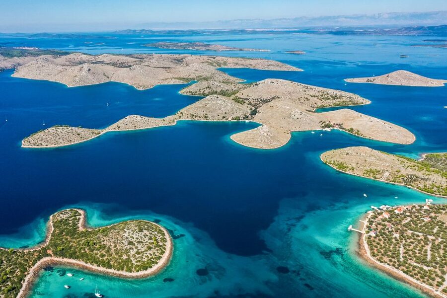 Zadar: Kornati and Telašćica Full-Day Boat Trip with Lunch - What the guiding is like