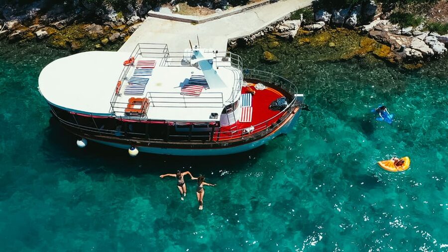 Zadar: Kornati Boat Trip with Lunch and Swim Stops - What the boat is like for a 10-hour day