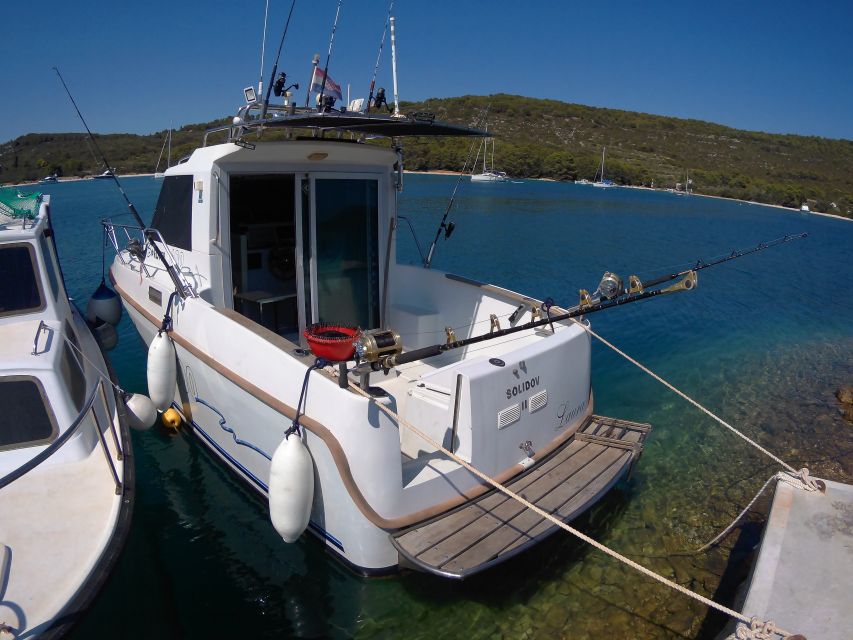 Zadar: Sunset Fishing Half-Day Guided Boat Trip - From Foša port to Ugljan Island