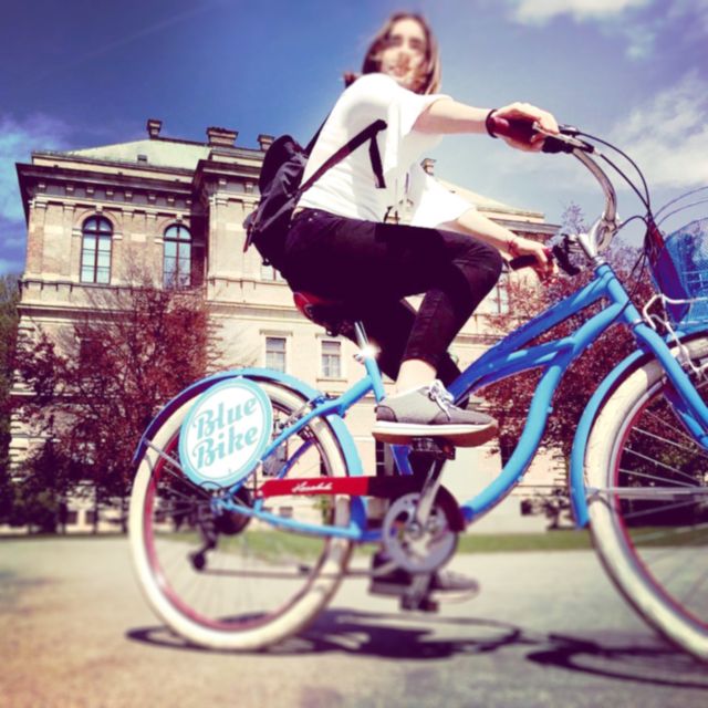 Zagreb: 2.5-Hour Highlights Bike Tour - Tkalčićeva Street and the route toward the Upper Town