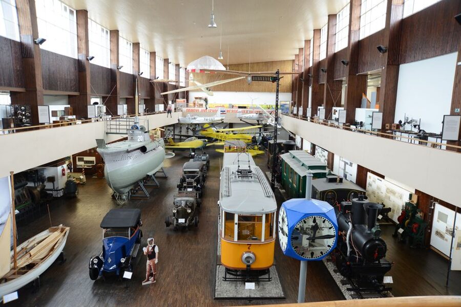 Zagreb: Nikola Tesla Technical Museum Ticket - Allow time for the machines that fill the main halls