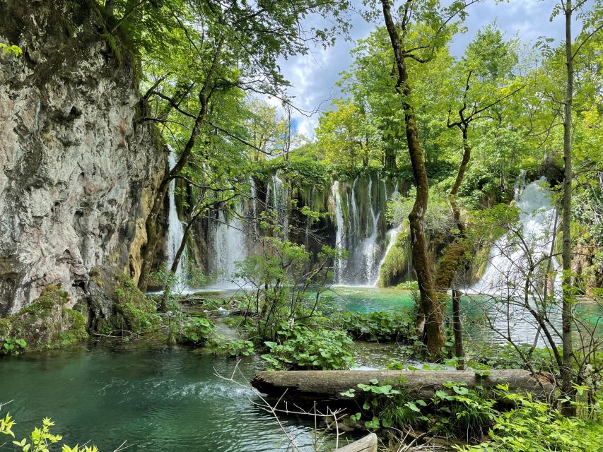 Zagreb: Rastoke & Plitvice Lakes Guided Tour with Ticket - The Lake Kozjak boat ride