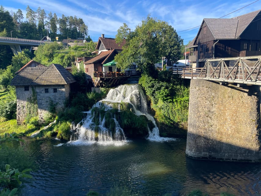 Zagreb: Rastoke & Plitvice Lakes Guided Tour with Ticket - The guide can shape the whole day