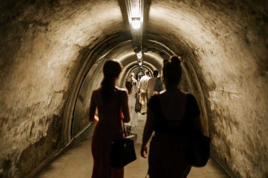 Zagreb: Restaurants, Food & Old Town Walking Tour - St. Mark’s Square and the defenses of Gradec