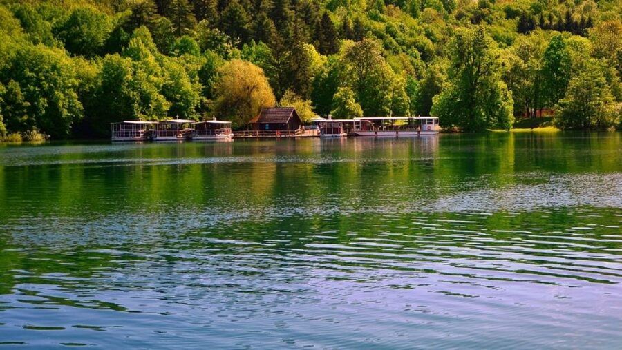 Zagreb to Split: Private Transfer with Plitvice Lakes - Lake Kozjak by electric boat