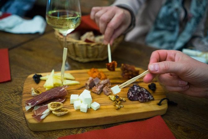 Zagreb Walking Food Tour - Sightseeing - Dolac Market Visit - Cheese tasting at Supernova Cvjetni